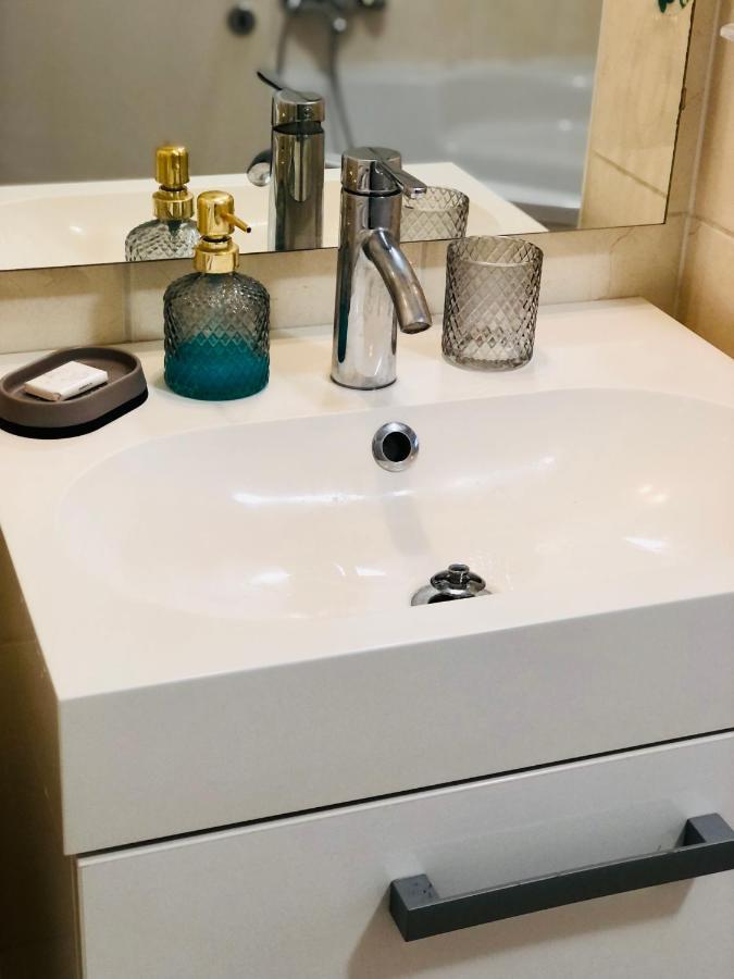 Jenny Apartment With Jacuzzi Брезовица Экстерьер фото