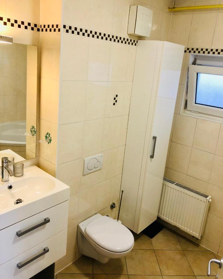 Jenny Apartment With Jacuzzi Брезовица Экстерьер фото