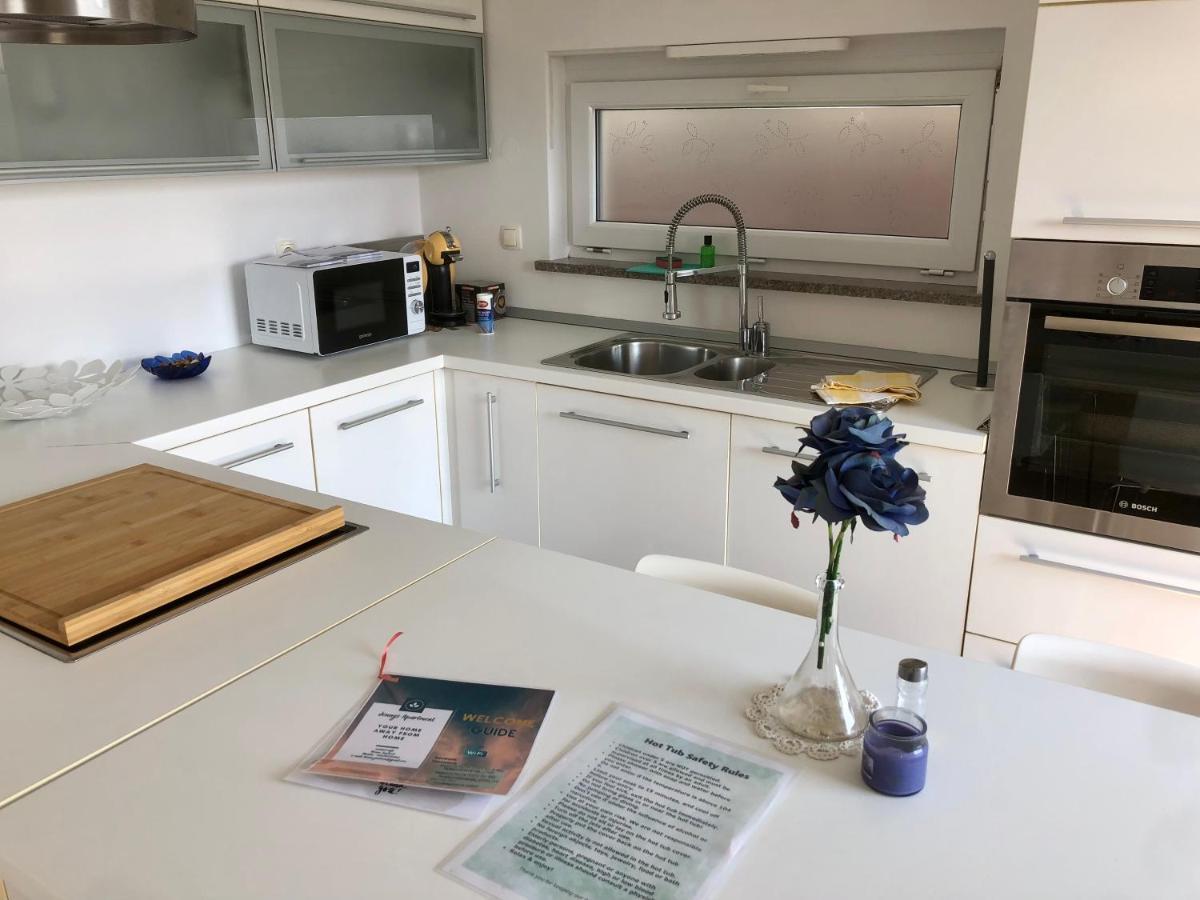 Jenny Apartment With Jacuzzi Брезовица Экстерьер фото