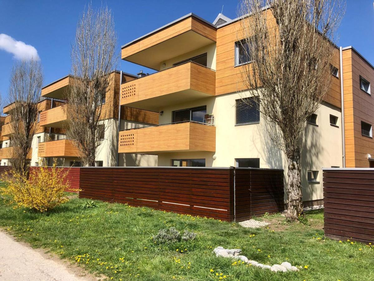 Jenny Apartment With Jacuzzi Брезовица Экстерьер фото